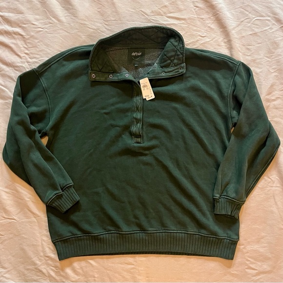 aerie Oh Snap! Women’s Green Sweater - Picture 2 of 3